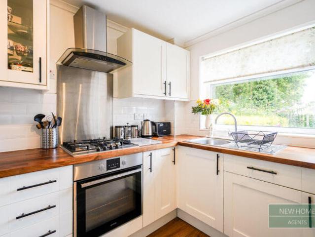Cottage for sale in Rufford Park, Yeadon