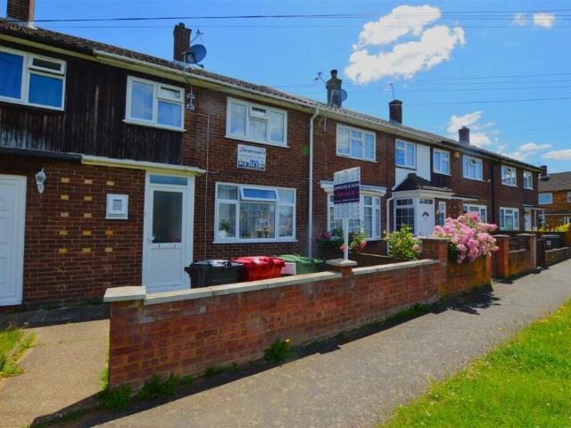 Terraced House for sale in Slough