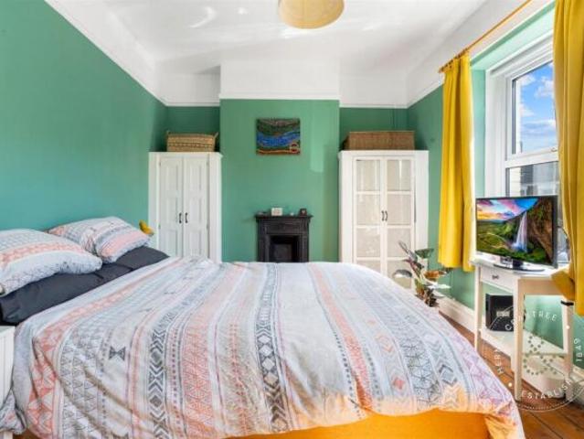 Cottage for sale in Plasnewydd, Falcon Lodge