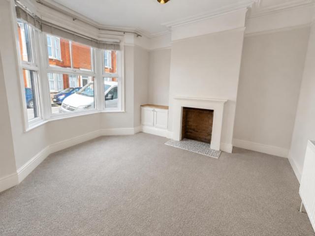 Cottage for sale in Northampton, Northamptonshire