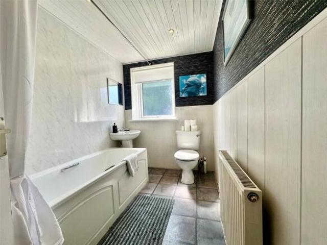 Cottage for sale in Milton, Scotland