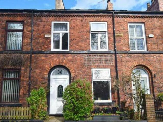 House for sale in Ashton-under-Lyne, Tameside