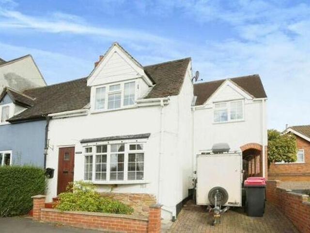 House for sale in Gun Hill, Warwickshire
