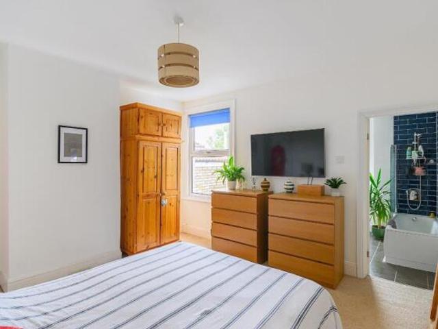 Cottage for sale in Feckenham, City Of Bristol