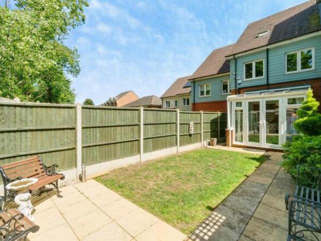 Cottage for sale in North Watford, Hertfordshire