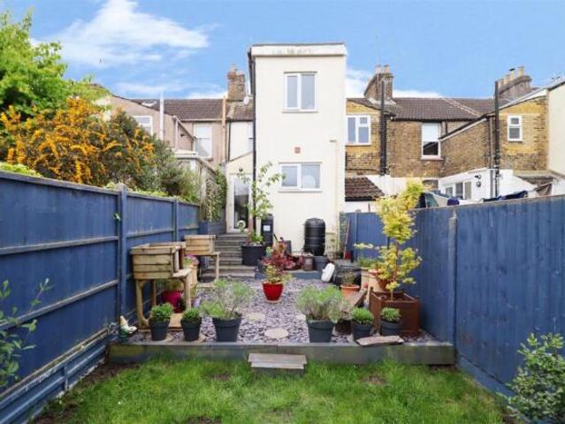 Cottage for sale in Rochester, Kent