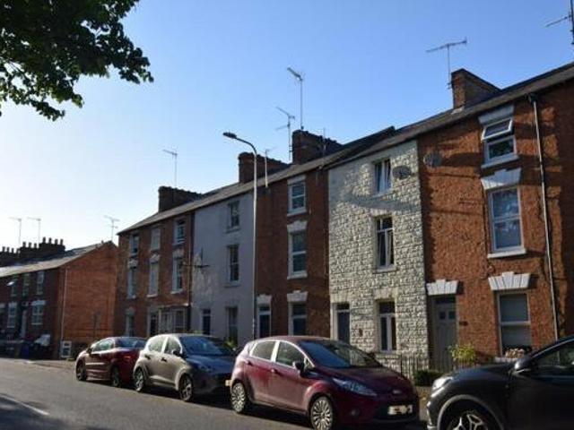 House for sale in Evershot, Oxfordshire
