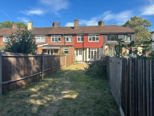 Cottage for sale in Tolworth, Greater London