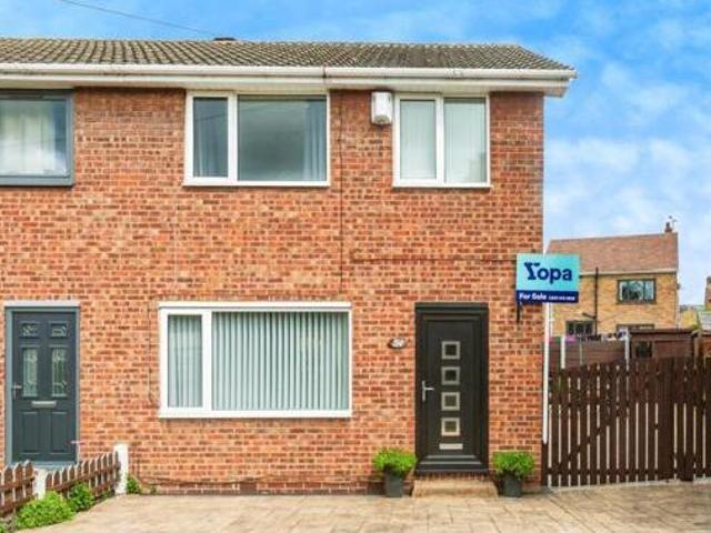 House for sale in Royston, South Yorkshire
