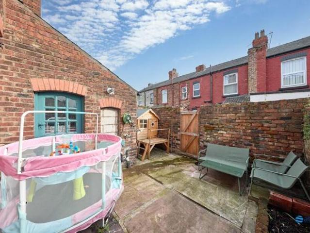 Cottage for sale in Calderstones