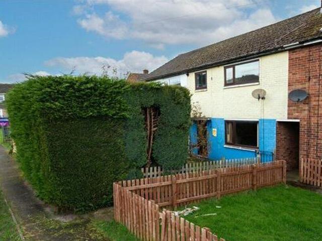 House for sale in Cottingley, West Yorkshire