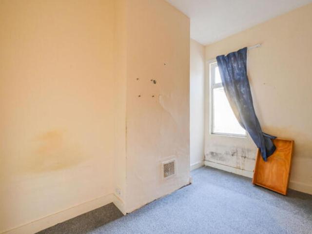 Cottage for sale in Cat Hill
