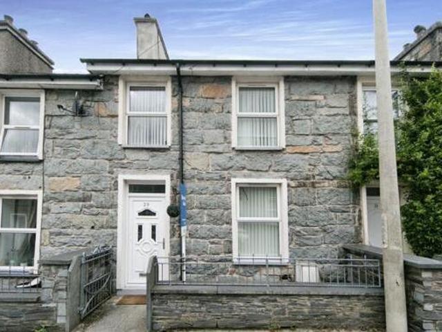House for sale in Four Crosses, Blaenau Ffestiniog