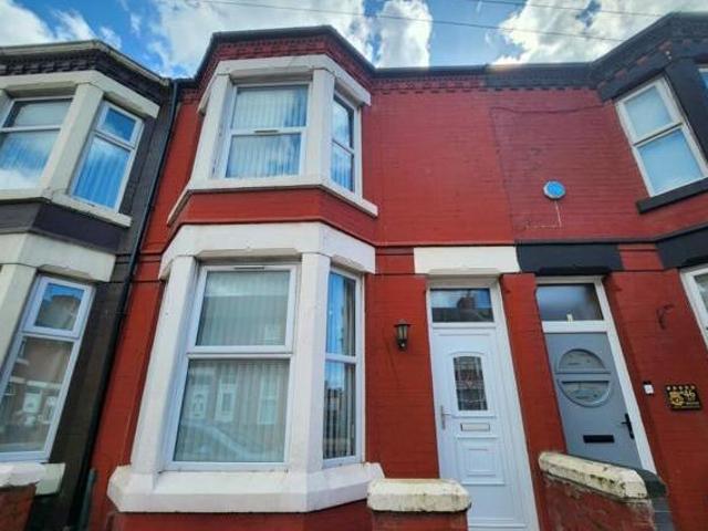 House for sale in Calderstones