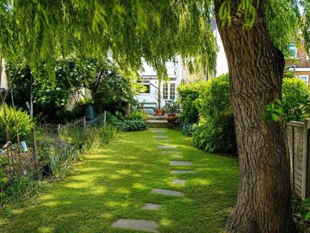 Cottage for sale in Midway, Kent