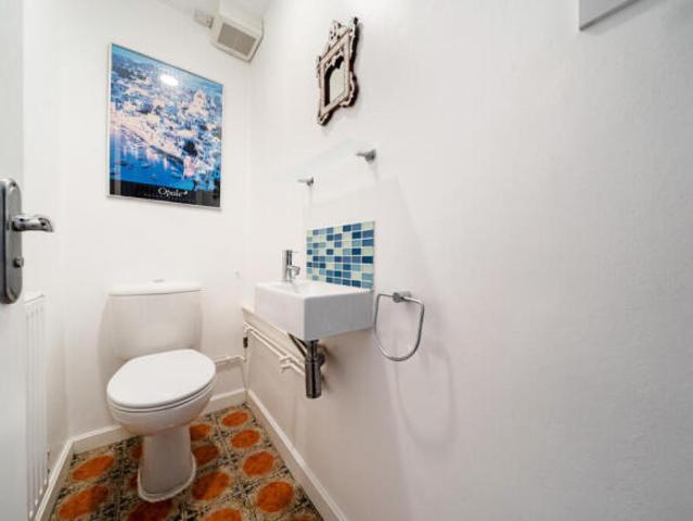 Cottage for sale in Kingston Upon Thames, Greater London