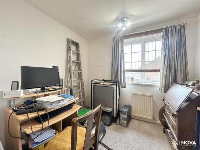 Cottage for sale in Spring Park, Luton