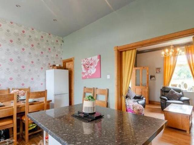 House for sale in Lower Wyke, West Yorkshire