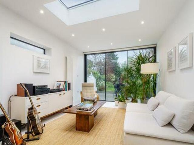 House for sale in Brentford End, Greater London