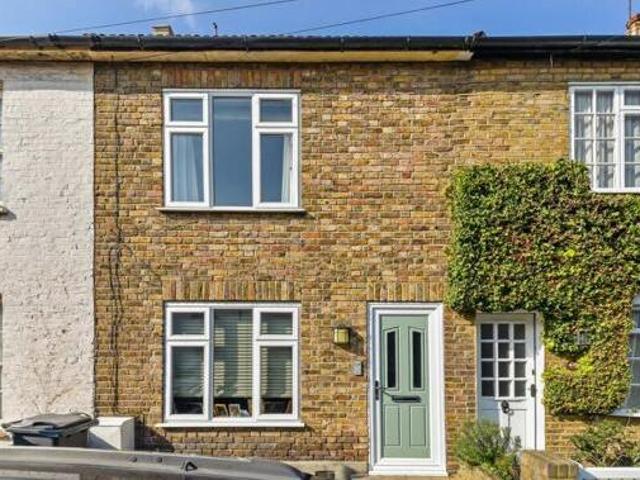 House for sale in Brentford End, Greater London