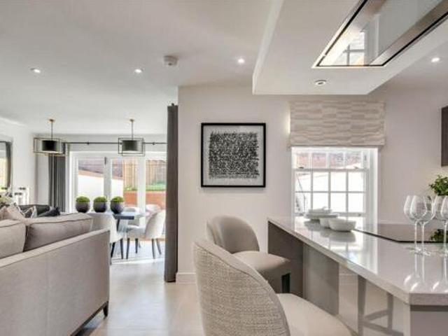 House for sale in Navestock Side, Essex