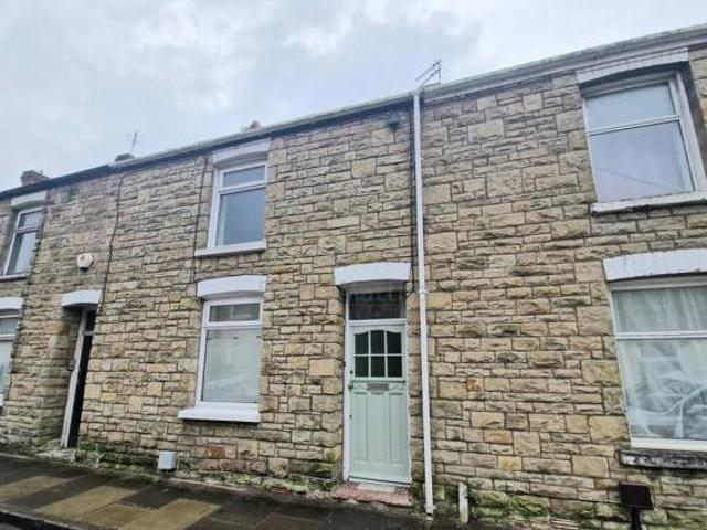 House for sale in Mid Glamorgan, Cymru / Wales