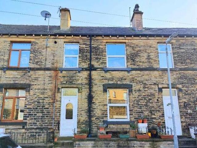 House for sale in Hove Edge, Brighouse