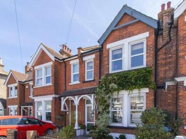 House for sale in Upton, Acol