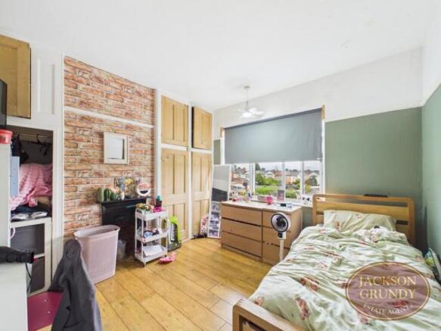 Cottage for sale in Northampton, Northamptonshire
