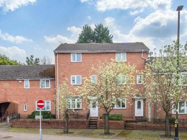 House for sale in Bromsgrove, Worcestershire