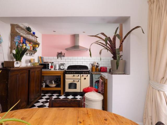 Terraced House for sale in Montpelier