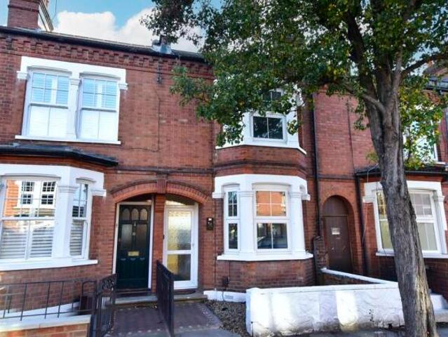 Cottage for sale in North Watford