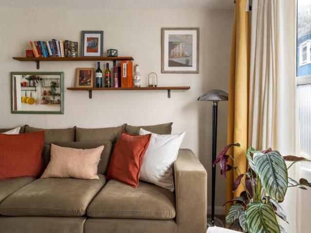 Cottage for sale in Hanover & Queen's Park, Brighton