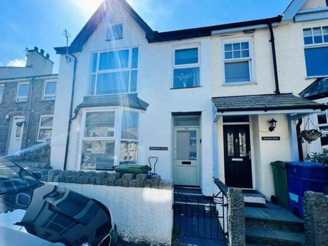 House for sale in Caernarfon, Wales