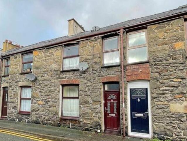 House for sale in Caernarfon, Wales