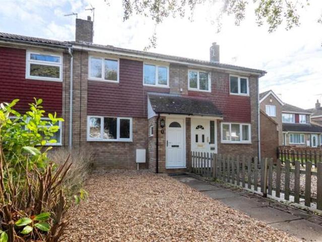 Cottage for sale in Bletchley, Buckinghamshire