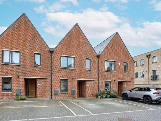 Cottage for sale in The Slade, Oxfordshire