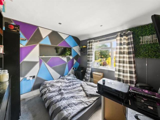 Terraced House for sale in Hayes