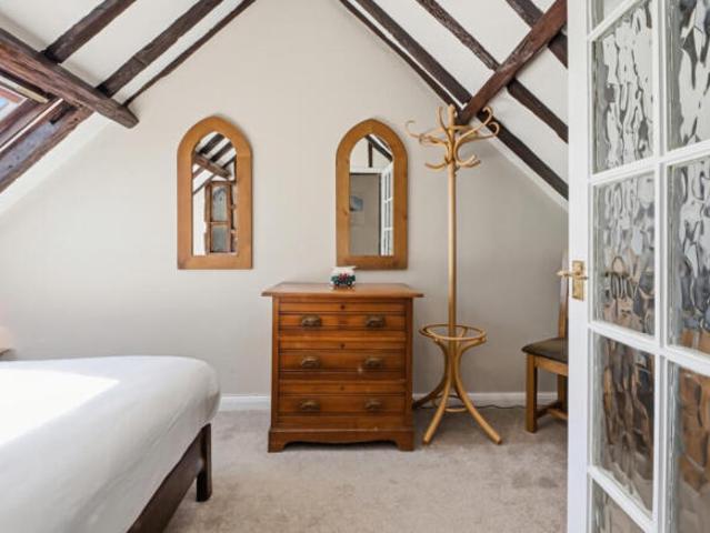 Cottage for sale in The Bridge, Kent