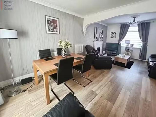 House for sale in Taibach
