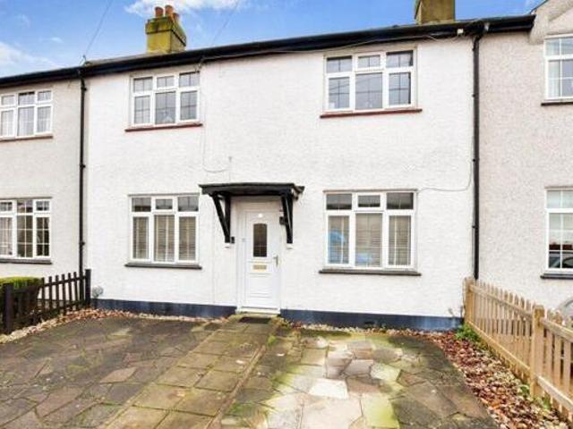 House for sale in Hillview, Surrey