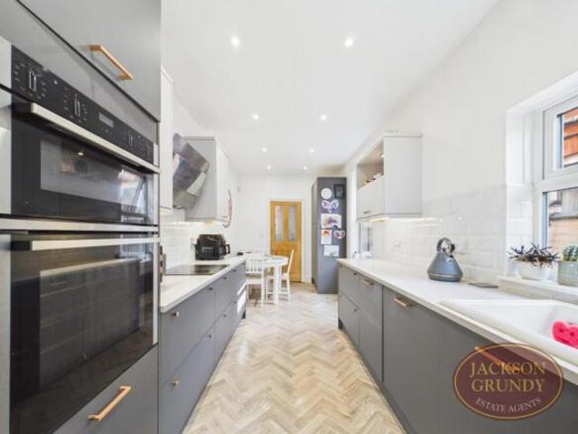 Cottage for sale in Northampton, Northamptonshire