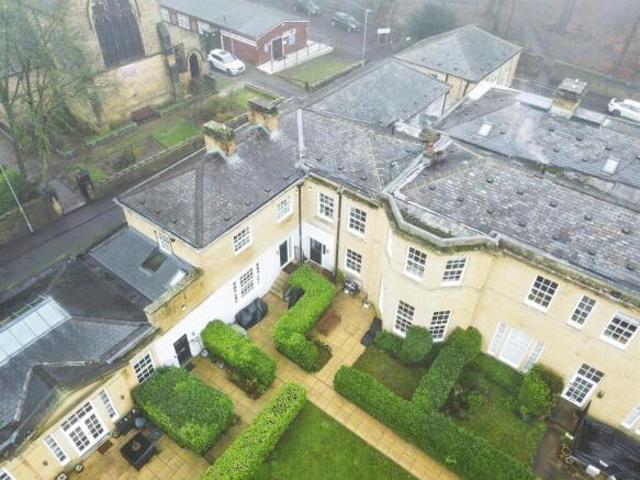 Cottage for sale in Pudsey, West Yorkshire