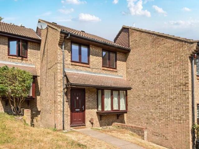 Cottage for sale in Cat Hill