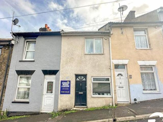 House for sale in Brompton, Chatham