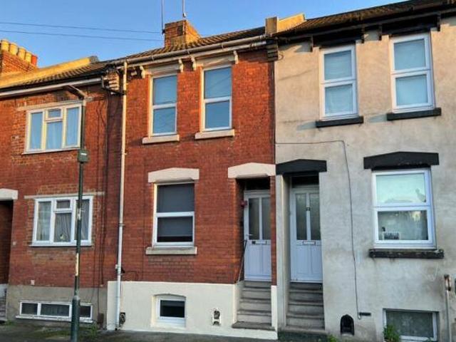 House for sale in Chatham Docks, Chatham