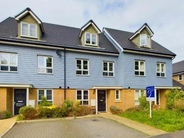 House for sale in Row Town, Surrey