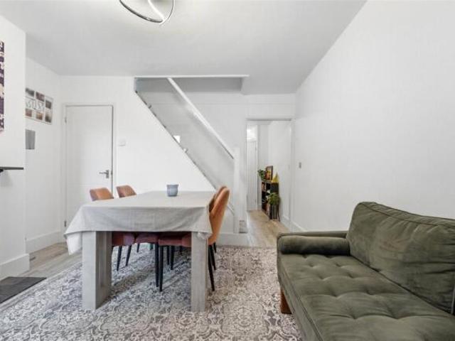 Cottage for sale in Holywell Estate, Watford