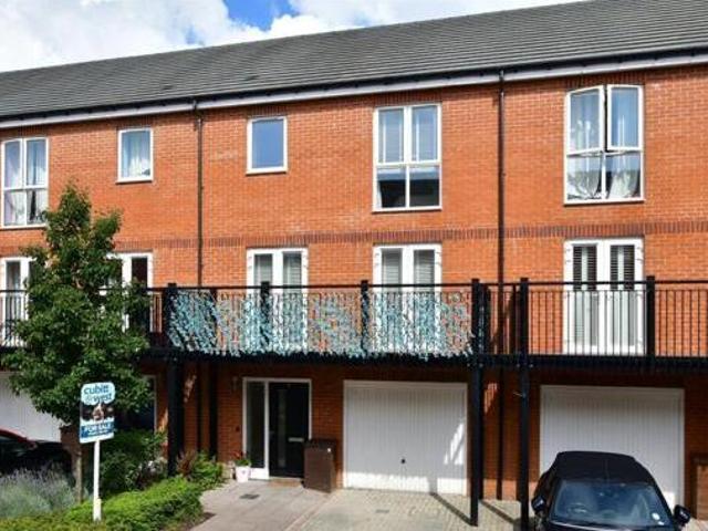 House for sale in Chichester, Littlecote