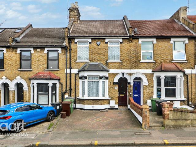 Terraced House for sale in Walthamstow